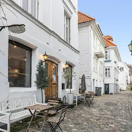 Historisk Hus I Hjertet Av Byen * Берген